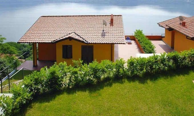 Oggebbio Appartement | Appartement à Oggebbio avec terrasse commune