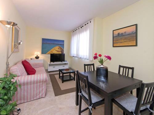 La Vila Olimpica del Poblenou Appartement | Apartment Vila Olímpica- Sant Martí - Sardenya by Interhome
