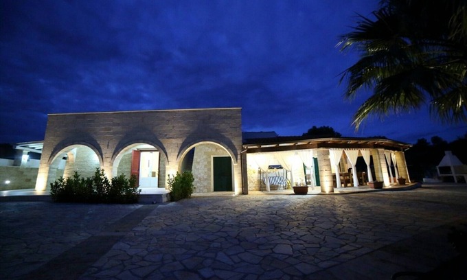 Posto Vecchio Appartement | Apartment 'Villa Magia 1' with Private Terrace, Wi-Fi and Air Conditioning