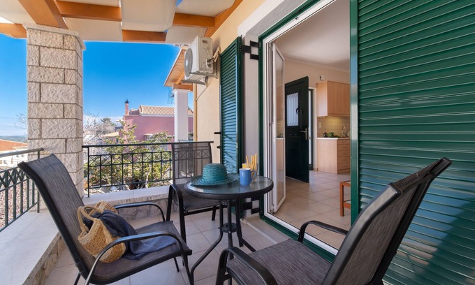 Drimonas Appartement | Appartement "Villa Votistis A1" avec vue sur les montagnes, jardin & Wi-Fi