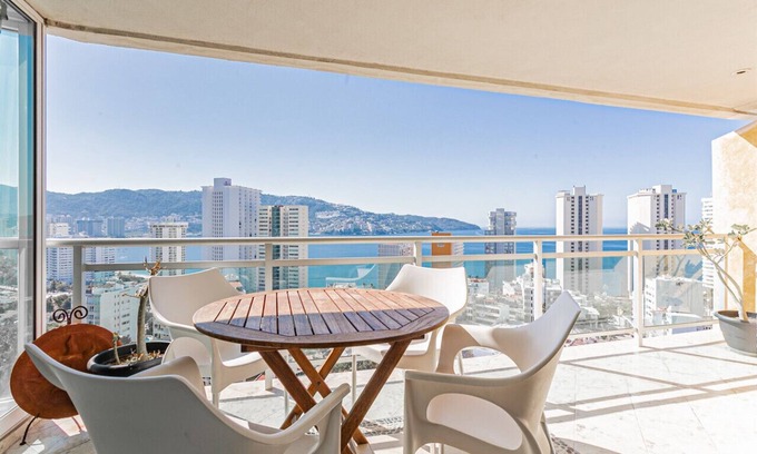 Club Deportivo Appartement | Apartment with Excellent Ocean View and Location!!!