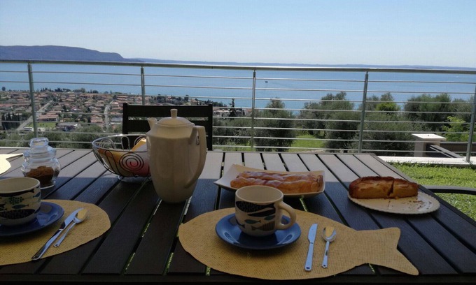 Toscolano Maderno Appartement | Appartement avec vue magnifique sur le lac de Garde -