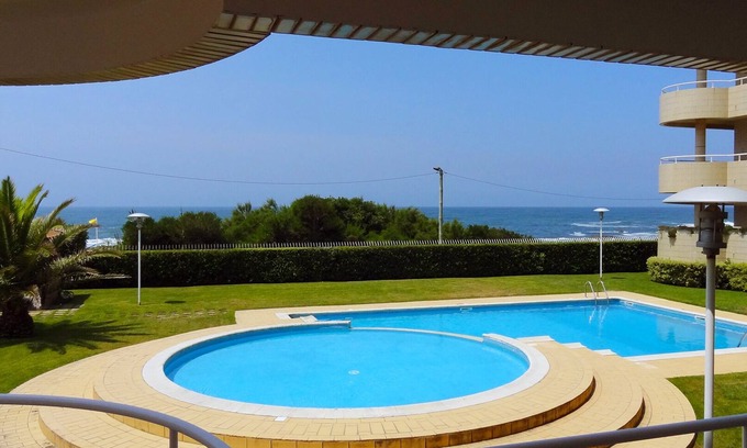 Madalena Appartement | Appartement avec accès direct à la plage et la piscine. 10 minutes du Porto.
