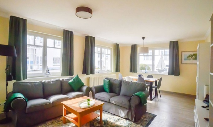 Binz Appartement | Apartment with 2 bedrooms and balcony
