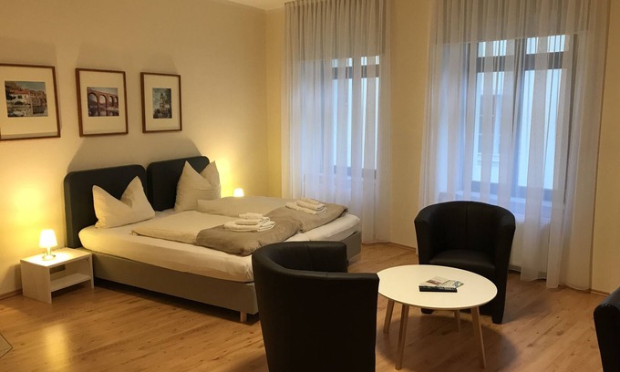 Altstadt Appartement | Appartement avec 3 chambres et balcon dans la vieille ville de Görlitz