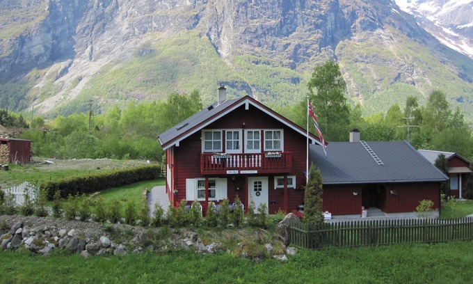 Jostedal Appartement | Appartement avec 4 lits / 2 chambres. Faites de la randonnée, pêche à la truite, le glacier et l'escalade.
