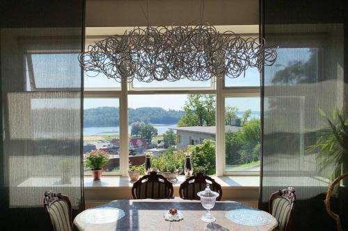 Viljandi Appartement | Apartment With a Lake View and Sauna