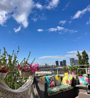Erdberg Appartement | Apartment with a terrace