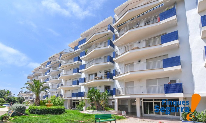 El Roc de Sant Gaieta Appartement | Appartement avec piscine commune et aire de jeux