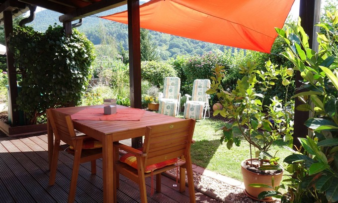 Dernbach Appartement | Apartment with garden, quiet location at the forrest, pets welcome