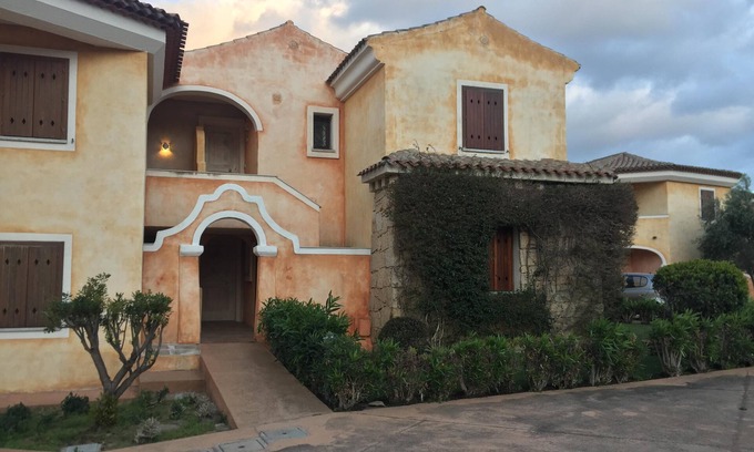 Cannigione Appartement | OFERTAS DE ÚLTIMO MINUTO JULIO - SEPTIEMBRE Apartamento con jardín en Cannigione