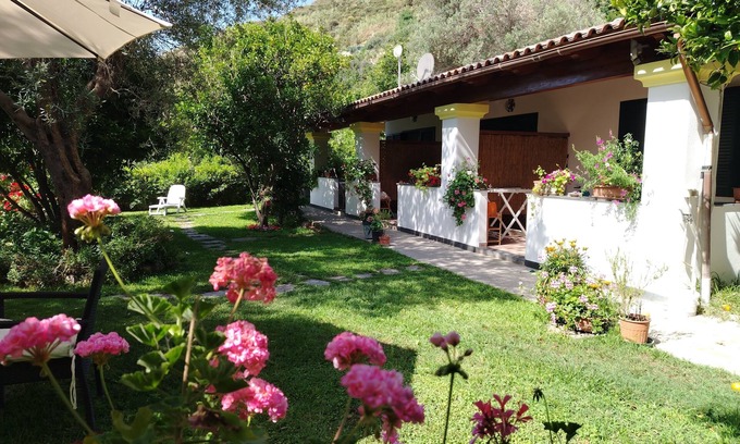 Panza Appartement | Apartment with garden 200meters from the Sea