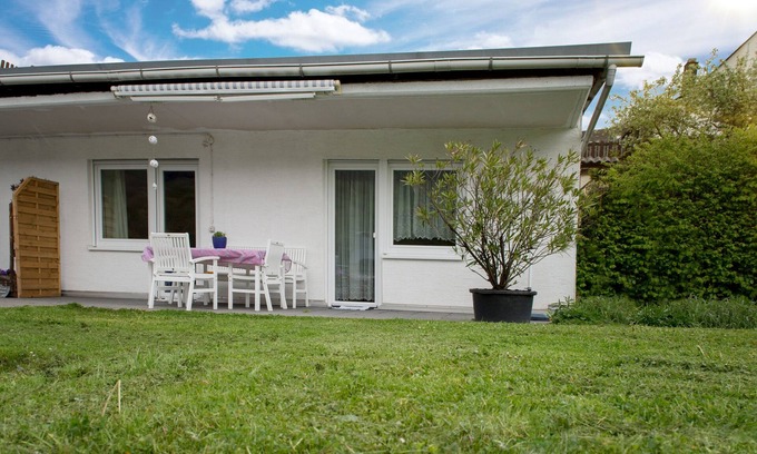Enkirch Appartement | Appartement avec grande terrasse et vue sur la Moselle jardin ensoleillé