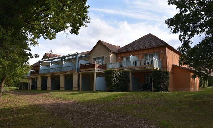 Monflanquin Appartement | Appartement avec une magnifique vue sur le Lac