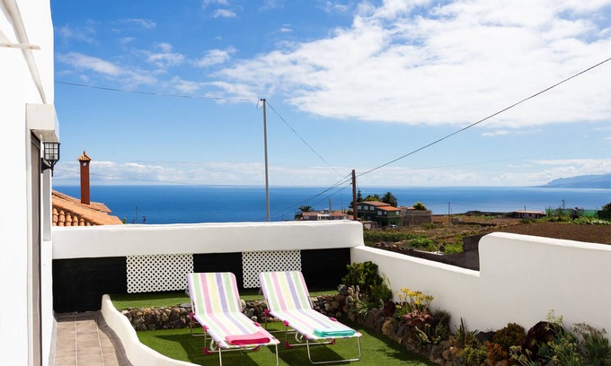 La Guancha Appartement | Appartement de 70m2 , 4 personnes, terrasse privée dans villa, vue imprenable