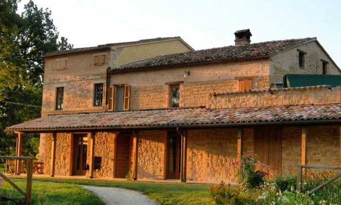 San Ginesio Appartement | Apartment with rustic charm and amazing views of the Sibillini Mountains