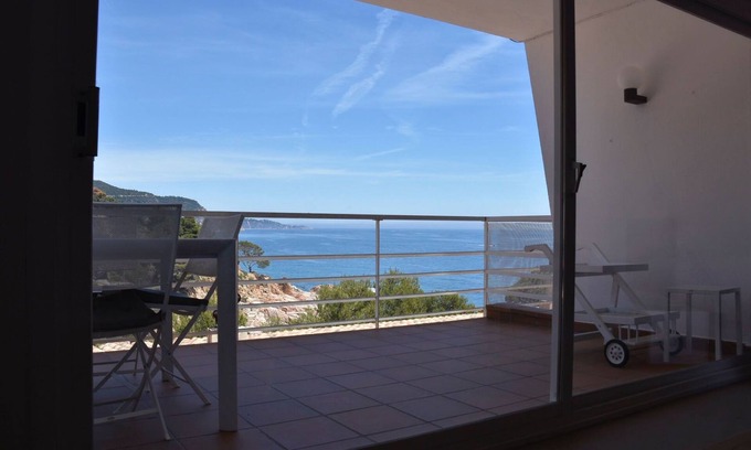 Salionc Appartement | Appartement avec vue sur la mer et accès facile à pied, dans une urbanisation privée