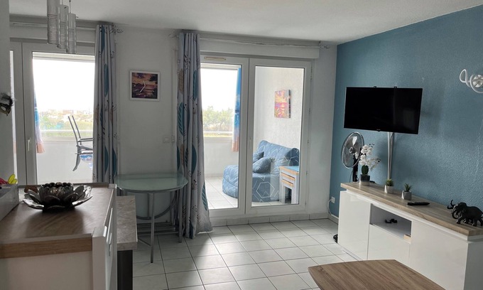 Cap d'Agde Copropriété | APARTMENT WITH STUNNING SEA VIEWS AND SWIMMING POOL
