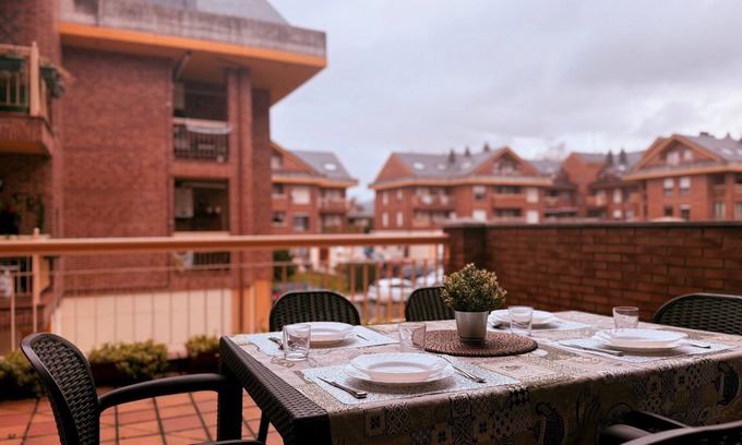 Saron Appartement | Apartment with swimming pool 5 min. from Cabárceno