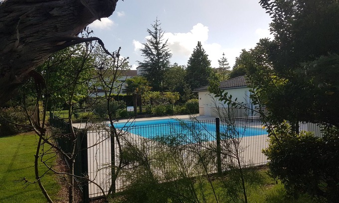Marans Appartement | Appartement avec piscine entre Mer et Marais Poitevin