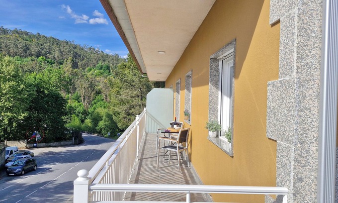 Mondariz Appartement | APARTMENT WITH TERRACE FOR 4 PEOPLE