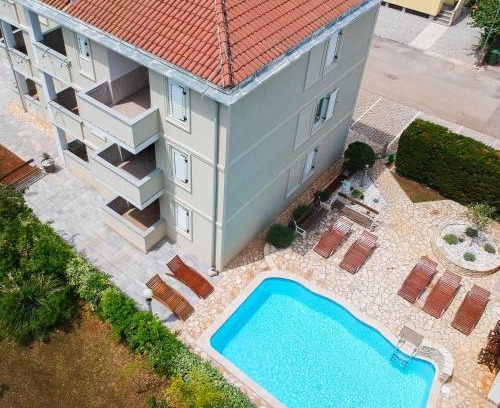 Krizine Appartement | Apartments and Rooms Degra