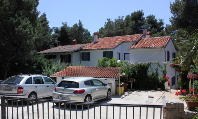 Artatore Appartement | Apartments by the sea Artatore, Losinj - 7935