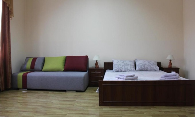 Mukachevo Appartement | Apartments Domovik ,Kirilla i Mefodiya, 5