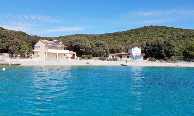 Ustrine Appartement | Apartamentos Livio, (15821), Ustrine, isla de Cres, Croacia