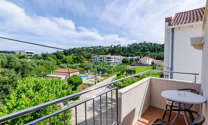 Srebreno Appartement | Apartments Mali Paradiso - Appartement 1 Chambre Confort avec Balcon et Vue sur la Piscine