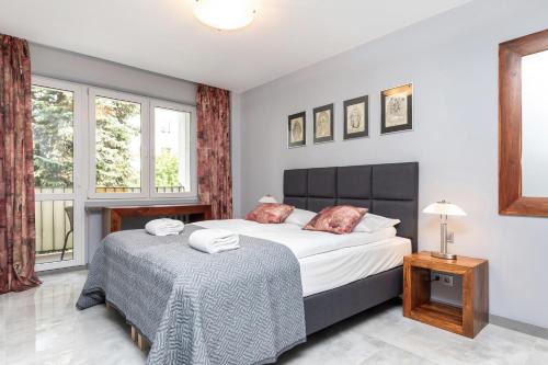 Nowe Miasto Appartement | Apartments Osiedle Piastowskie by Noclegi Renters