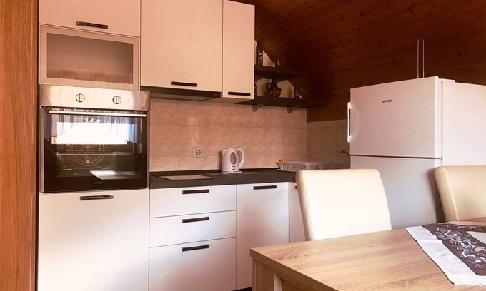 Catrnja Appartement | Appartements Renata (80671-A2) - Smoljanac