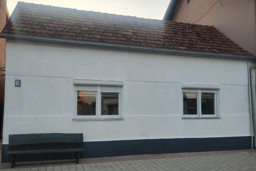 Otok Appartement | Apartments with parking space Otok, Slavonija - 24625