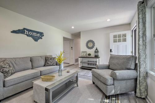 Apex Maison | Apex Home about 15 Mi to Downtown Raleigh!