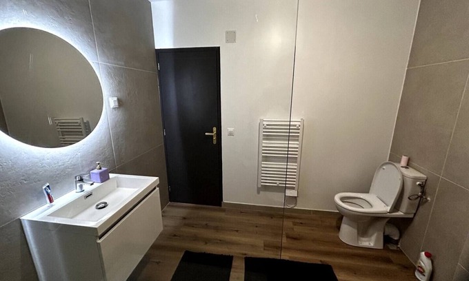 Cherbourg-en-Cotentin Appartement | App #2 moderne rénové RDC 4pers