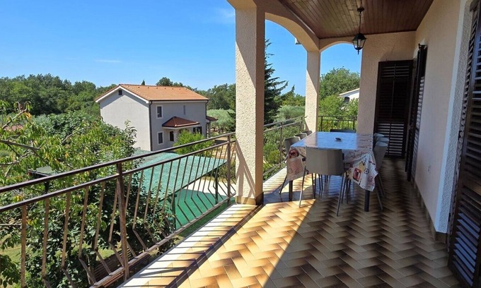 Buici Appartement | App Poesia in Kadumi