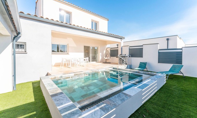 Saint-Genies-de-Malgoires Appartement | Appartement avec Jacuzzi et Sauna