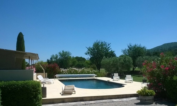 Alleins Appartement | Appart. 2 pers. Le calme au coeur des oliviers