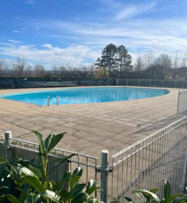 Sainte-Suzanne Appartement | Appart 41 Montbéliard: calme et cosy + piscine