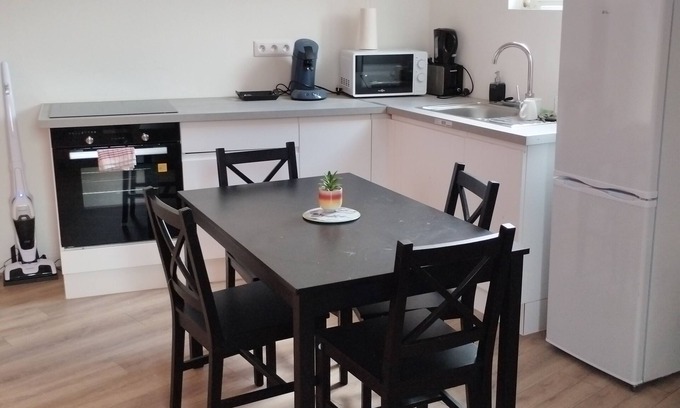 Saint-Quentin Appartement | Appart 5 cosy et calme Proche centre ville