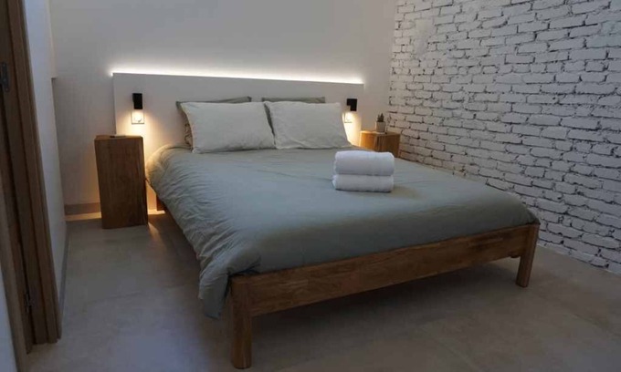 La Ferte-sous-Jouarre Appartement | Appart avec terrace proche Disney, Paris & Reims