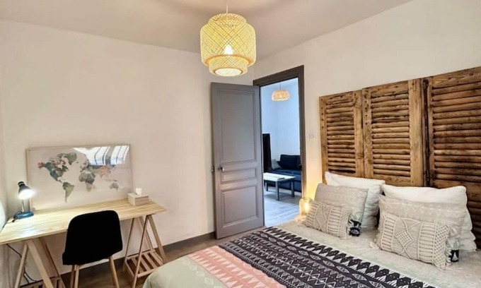 Roanne Appartement | PARENTHÈSE Appart cosy avec stationnement gratuit sur place