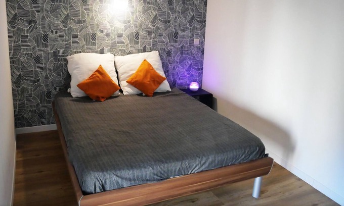 Chasseneuil-du-Poitou Appartement | Appart Hotel T1 EasyPop - 5 min Futuroscope - Rentals du Grand Pont