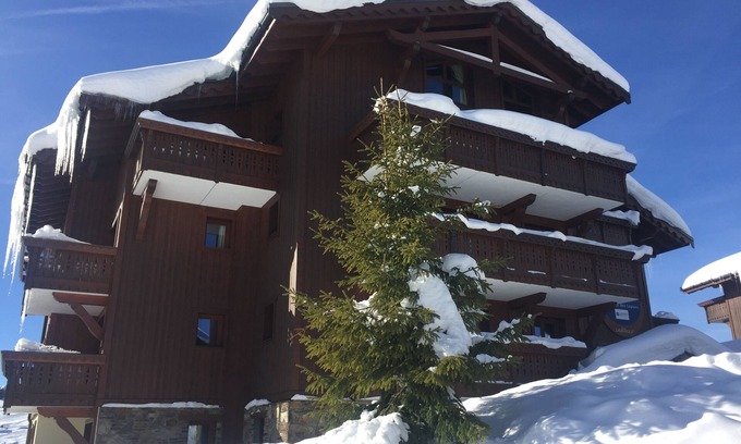 Les Saisies Appartement | APPART LES SAISIES, VILLAGE DES LAPONS, 6 PERS, PISCINE ET PARKING COUVERT