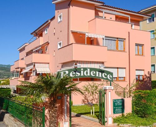 Borgio Verezzi Appartement | Appartamenti La Residenza