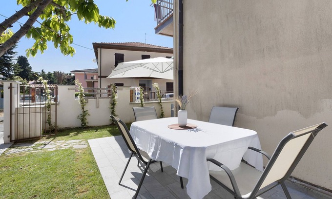 Fiumaretta Appartement | 'Appartamento 3' près de la plage avec Wi-Fi et balcon