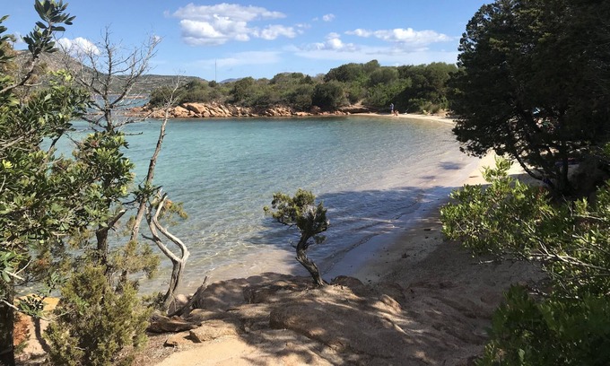 Porto San Paolo Appartement | Appartamento a Pochi Passi dal Mare con Patio e Giardino Privato