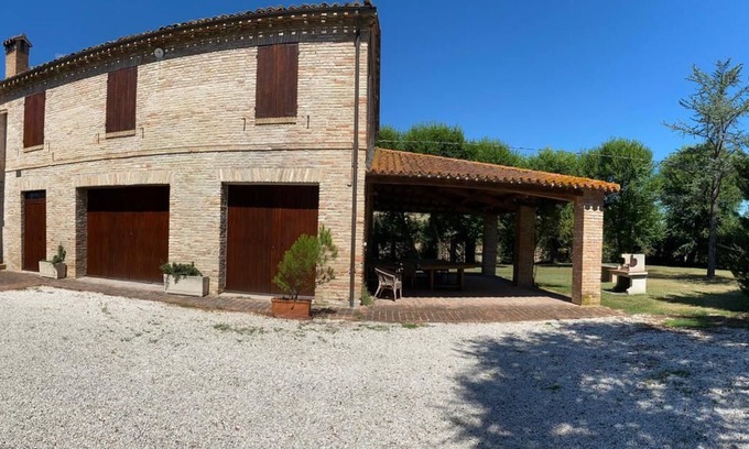 Molino Apolloni Maison | Appartamento "arance" Immerso nel Verde Delle Colline Marchigiane