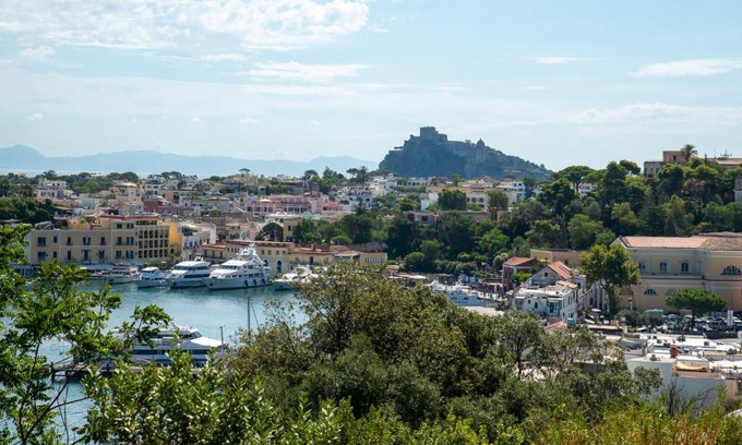 Ischia Porto Appartement | Appartamento con vista esclusiva sul Golfo d'Ischia