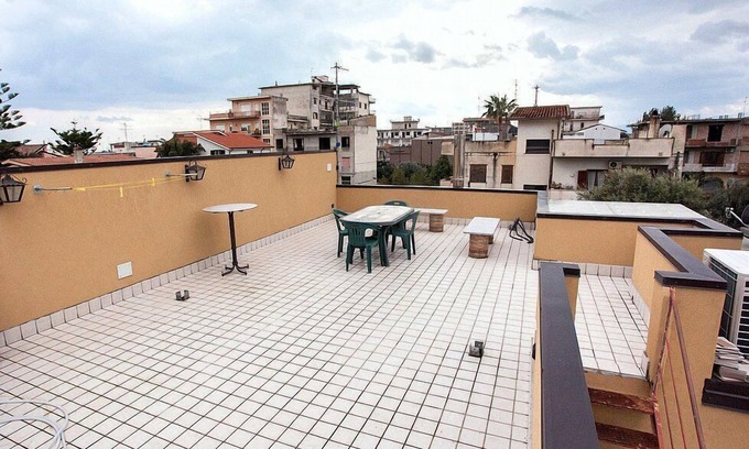 Locri Maison | Appartement Ermes B: Un appartement confortable situé à une courte distance de la plage.